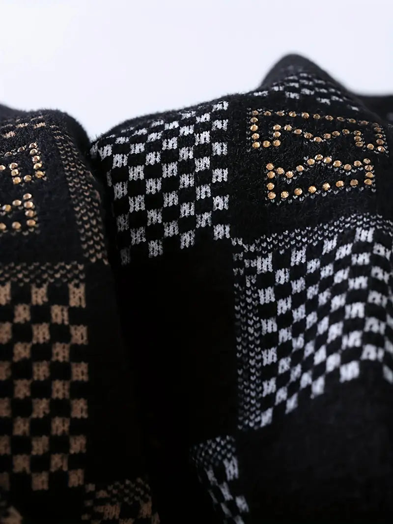 Commisely™ Monochrome Checkered Knit Sweater – Unisex Streetwear Vibe