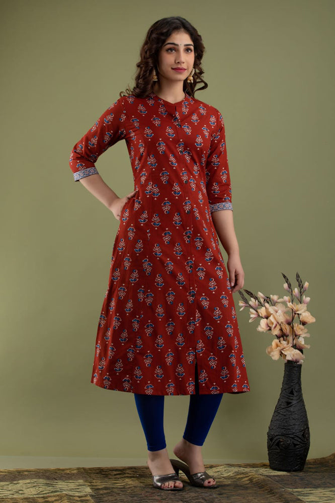 Flattering Multi Colored Casual Printed Cotton Kurti