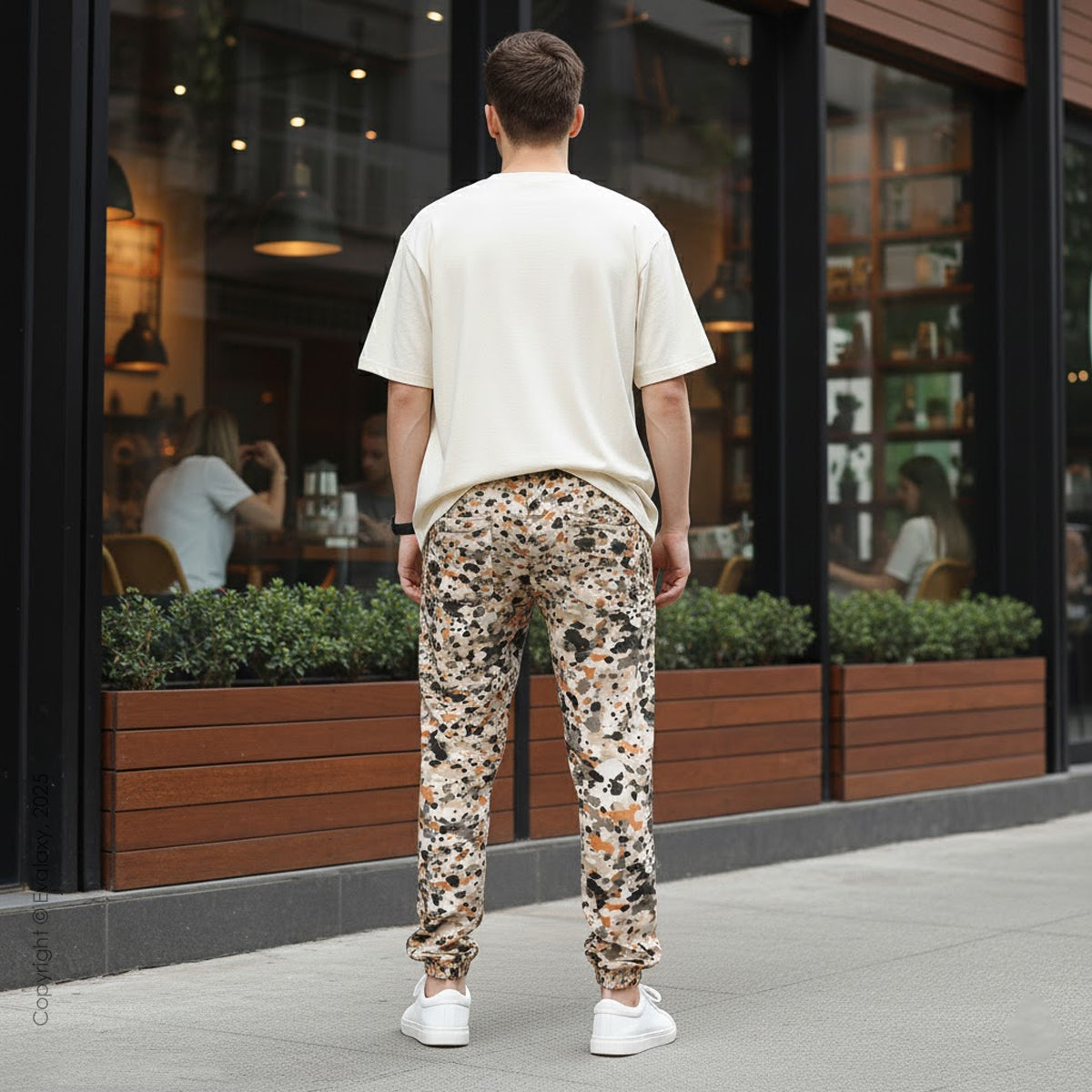 Evalaxy Unisex Splatter Camo Joggers – Beige Street Fit