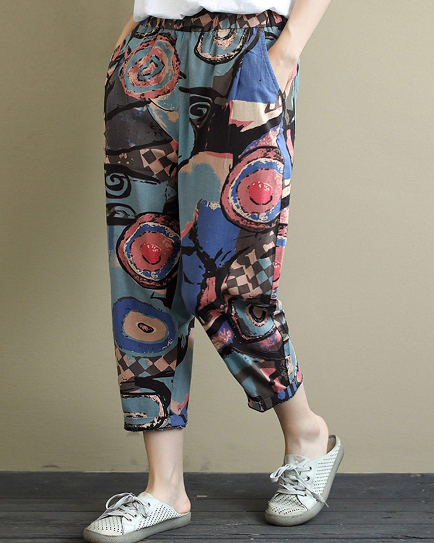 Vintage Abstract Circle & Random Graphic Capri Combo Pack For Womens & Girls(Pack Of 2 Pcs)