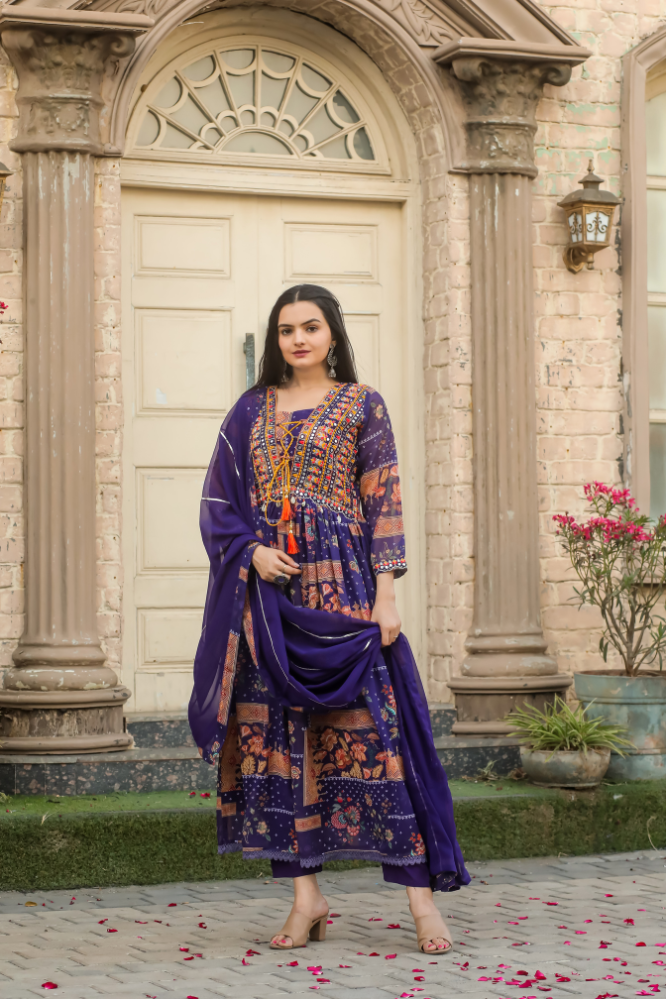Women Floral Print Flared Kurta with Pants & Dupatta