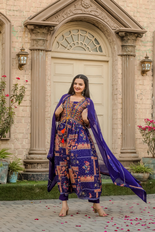 Women Floral Print Flared Kurta with Pants & Dupatta
